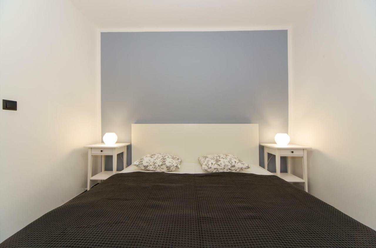 Res Apartman Eger Exterior photo